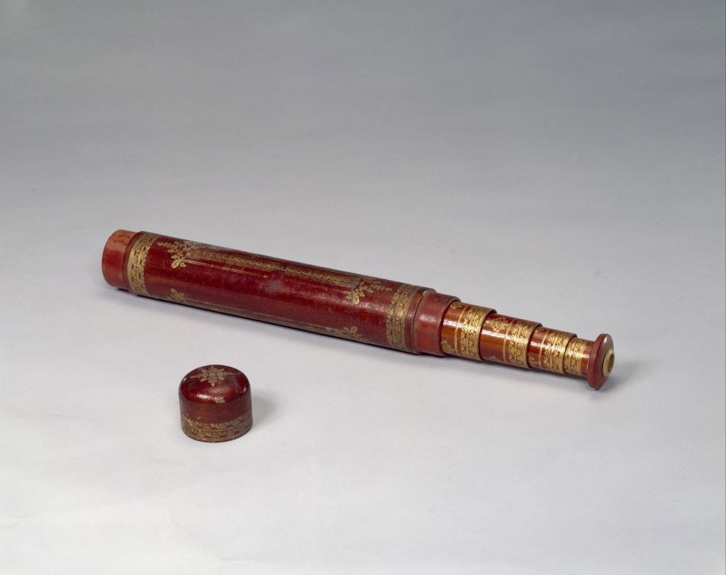 图片[1]-Red-brown painted copper gold-plated six-section telescope-China Archive